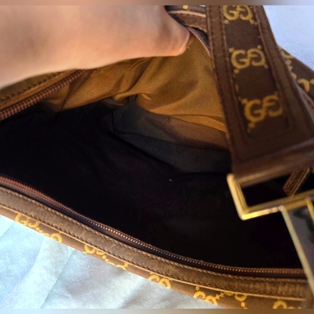 GUCCI Women's Shoulder Bag GG Canvas Brown - Picture 4 of 7